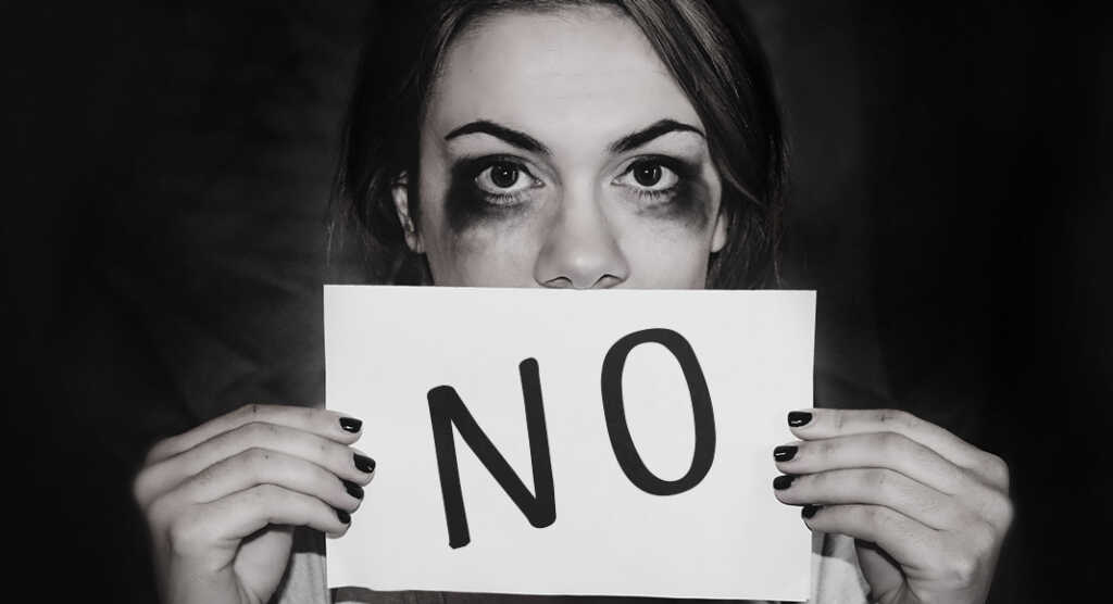 Violenza sulle donne, il Codice Rosso diventa legge