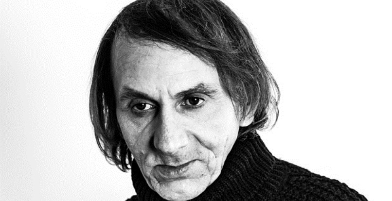 Houellebecq sull'attentato, "La responsabilità è di Hollande"