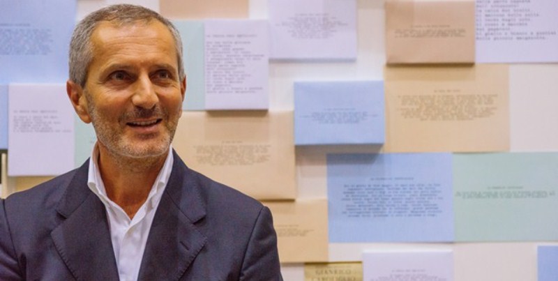 Gianrico Carofiglio “Leggere un libro è un’azione molto privata”