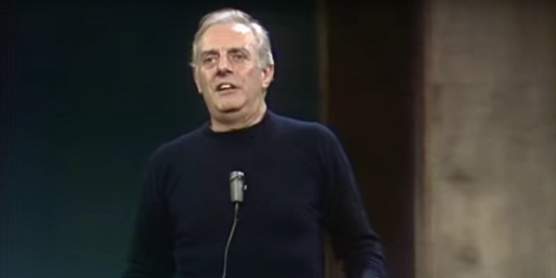 "Mistero Buffo", l'opera teatrale che ha reso celebre Dario Fo